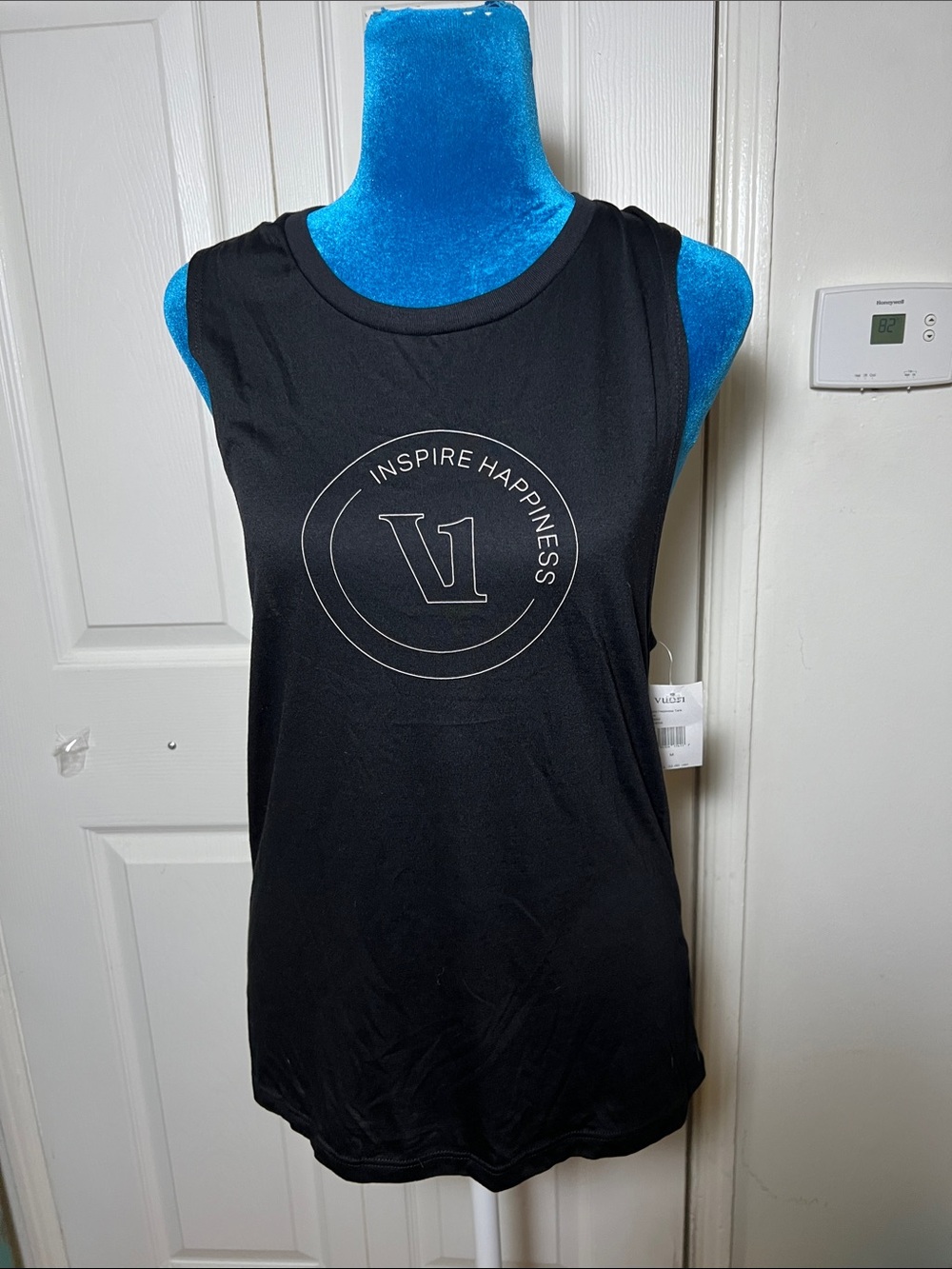 NWT Vuori Inspire Happiness Tank Women’s Medium